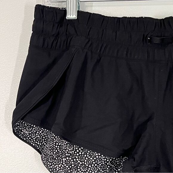 Lululemon Reversible Surf Short II 6 Freckle Flower Black White & Black - Picture 13 of 16